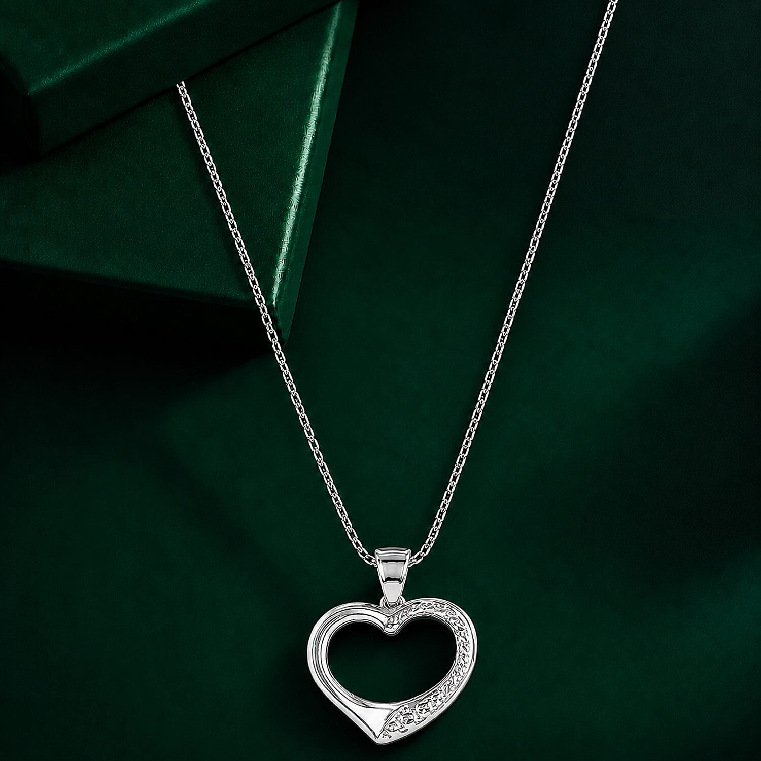 9K White Gold Open Heart Pendant