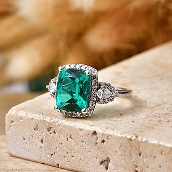https://tjcuk.sirv.com/Products/86/1/8616235/Luxuriant-Lab-Grown-Columbian-Emerald-Lab-Grown-Diamond-SI-G-H-Halo-Ri_8616235_2.jpg?w=342&h=342