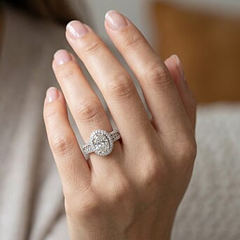 https://tjcuk.sirv.com/Products/86/1/8617161/Luxuriant-SGL-Certified-Lab-Grown-Diamond-SI-G-H-Halo-Ring-in-Rhodium-_8617161_1.jpg?w=342&h=342