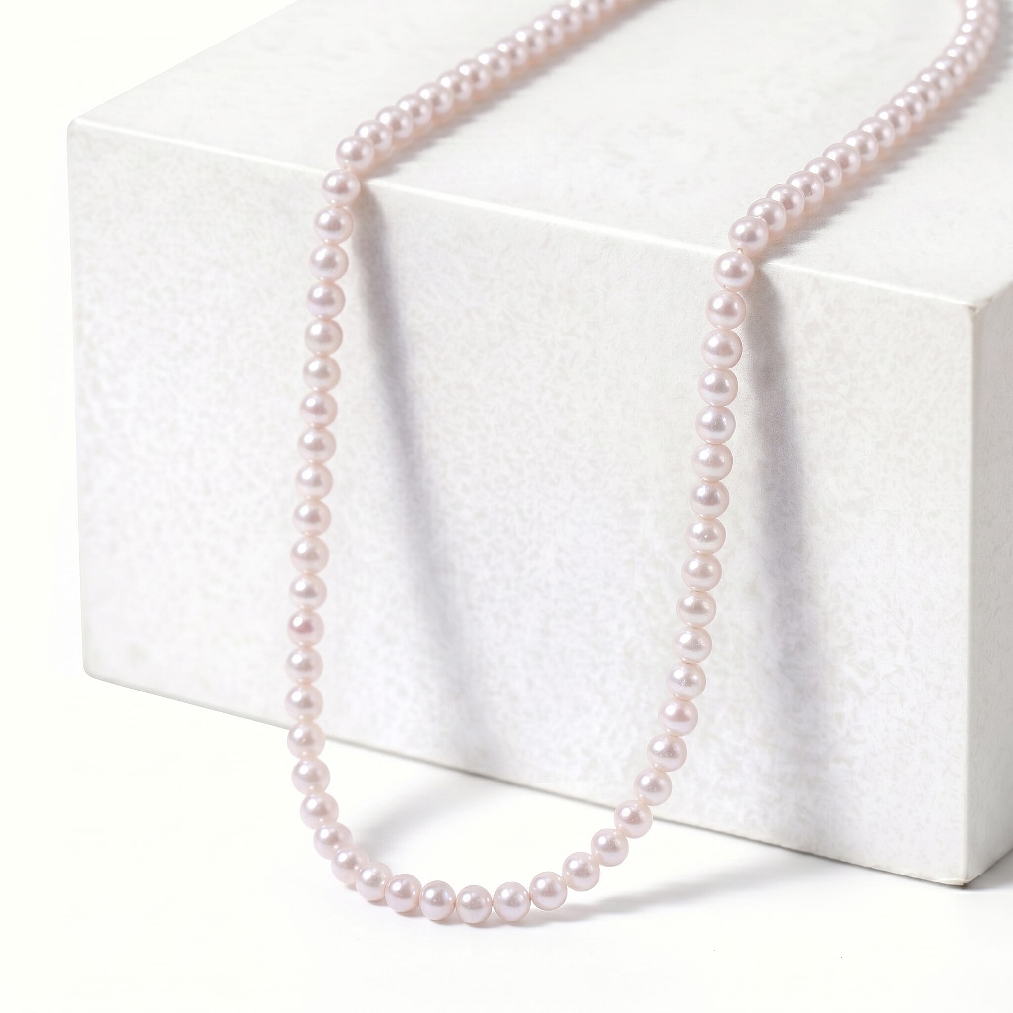 D'Joy - Japanese Akoya Pearl Beads Necklace (Size - 20) with Magnetic Lock in Yellow Gold Plated Sterling Silver 127.00 Ct.