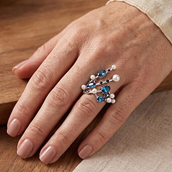 https://tjcuk.sirv.com/Products/86/1/8617640/White-Shell-Pearl-Crystal-Adjustable-Ring-5-00-Ct_8617640_1.jpg?w=342&h=342