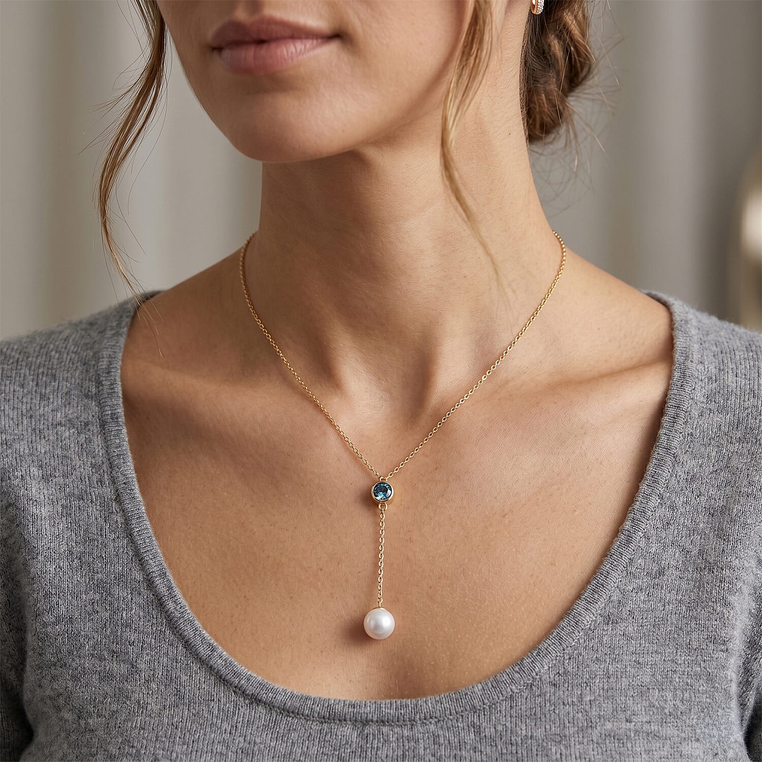 D'Joy - White Edison Pearl & Swiss Blue Topaz Drop Necklace (Size - 18) in Yellow Gold Plated Sterling Silver 9.10 Ct.