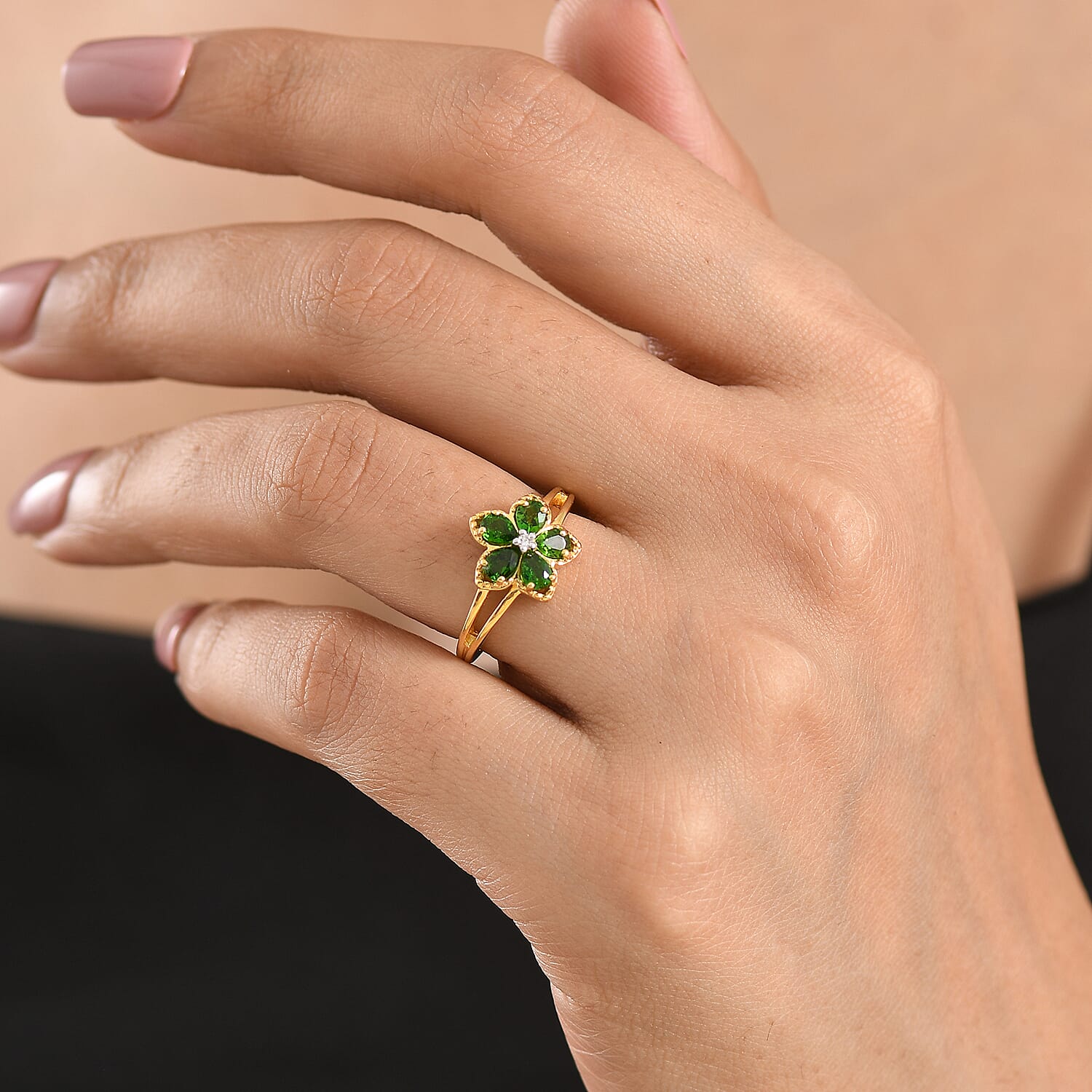 Luxuriant - Natural Chrome Diopside & Lab Grown Diamond (SI-G-H) Floral Ring in Yellow Gold Plated Sterling Silver 0.80 Ct.