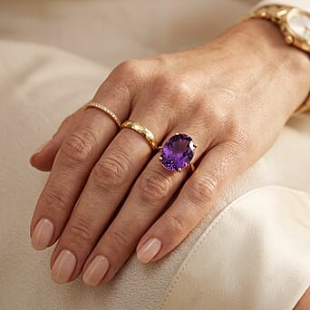 https://tjcuk.sirv.com/Products/86/1/8618349/9K-Yellow-Gold-AAA-Moroccan-Amethyst-Solitaire-Ring-9-06-Ct_8618349_2.jpg?w=342&h=342