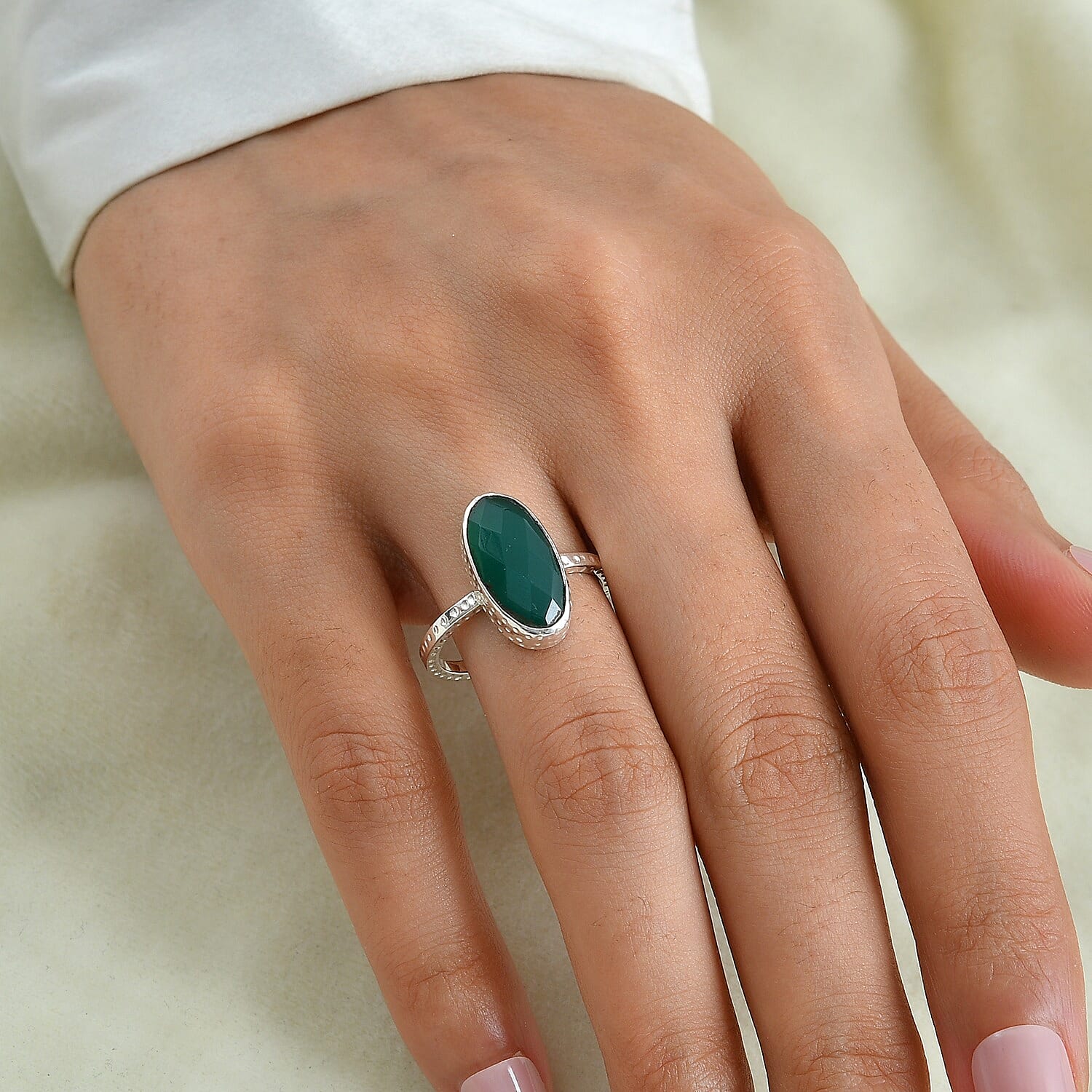 Green Onyx Solitaire Ring in Sterling Silver 4.50 Ct.