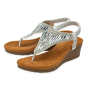 https://tjcuk.sirv.com/Products/86/2/8621081/Dunlop-Ladies-Sandal-Size-3-Silver_8621081_1.jpg?w=342&h=342