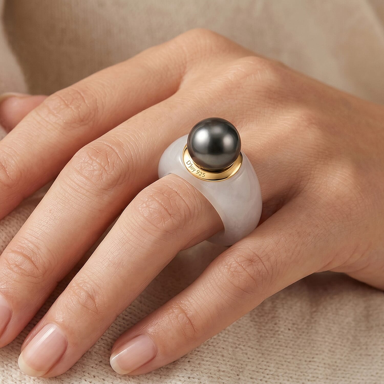 D'Joy - Tahitian Pearl (10-11mm) & Natural White Jade Band Ring in Yellow Gold Plated Sterling Silver 45.80 Ct.
