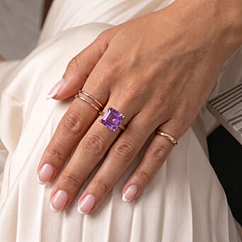 https://tjcuk.sirv.com/Products/86/2/8626854/9K-Rose-Gold-Pink-Moissanite-Solitaire-Ring-4-10-Ct_8626854_2.jpg?w=342&h=342