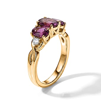 https://tjcuk.sirv.com/Products/86/2/8627514/Luxuriant-Radiant-Ember-Garnet-Lab-Grown-Diamond-SI-G-H-Trilogy-Ring-i_8627514_3.jpg?w=342&h=342