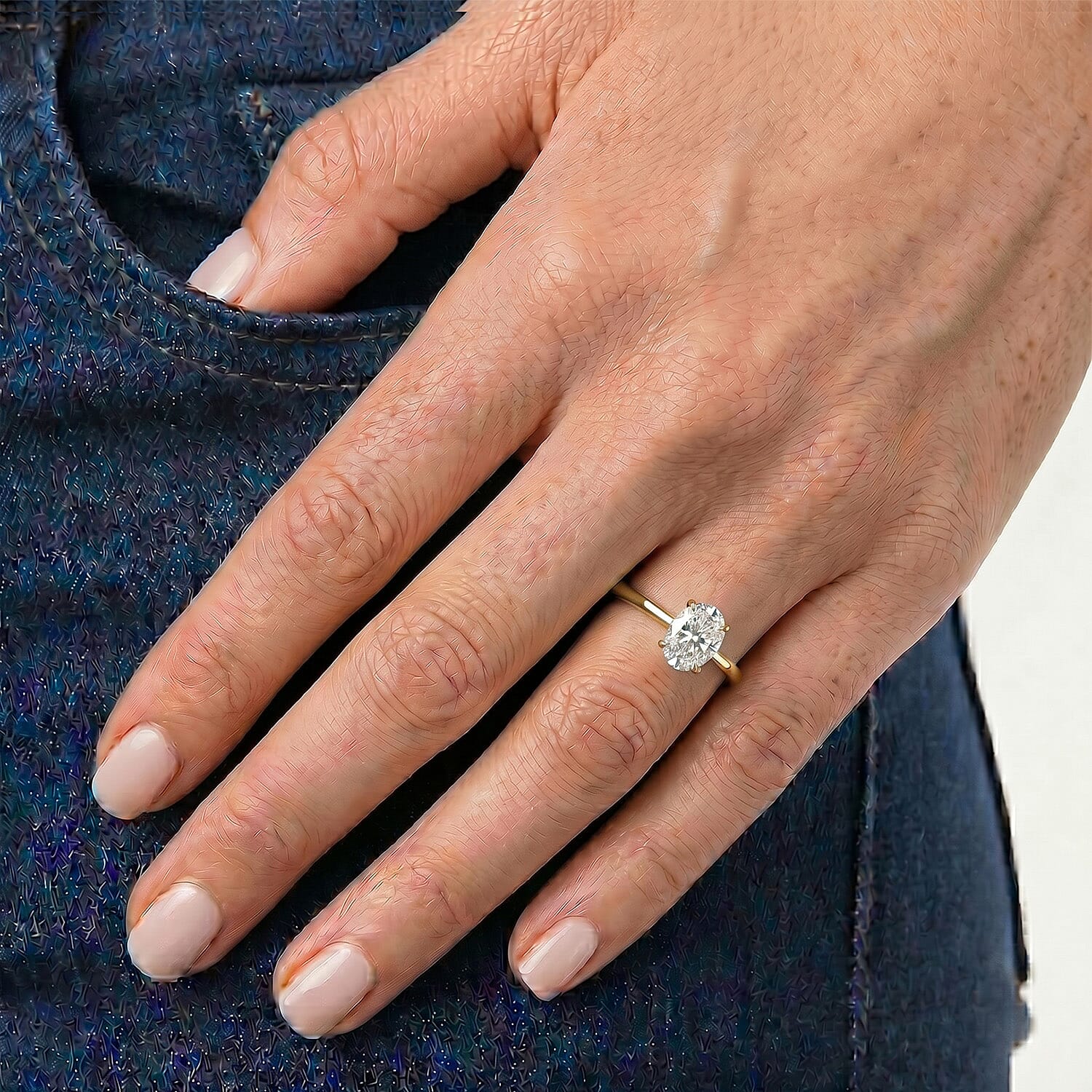 LUXURIANT - 9K Yellow Gold SGL Certified Lab Grown Diamond (VS-E-F) Solitaire Ring 1.00 Ct.