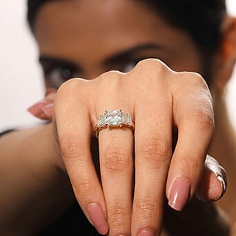 https://tjcuk.sirv.com/Products/86/3/8631609/Luxuriant-9K-Yellow-Gold-IGI-Certified-Lab-Grown-Diamond-VS-E-F-Ring-2_8631609_3.jpg?w=342&h=342