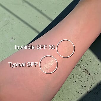 https://tjcuk.sirv.com/Products/86/3/8631792/Cr-me-Du-Loch-Invisible-SPF50-Moisturiser_8631792_3.jpg?w=342&h=342