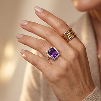 https://tjcuk.sirv.com/Products/86/3/8632210/Luxuriant-Moroccan-Amethyst-Lab-Grown-Diamond-SI-G-H-Ring-in-18K-Verme_8632210_2.jpg?w=342&h=342