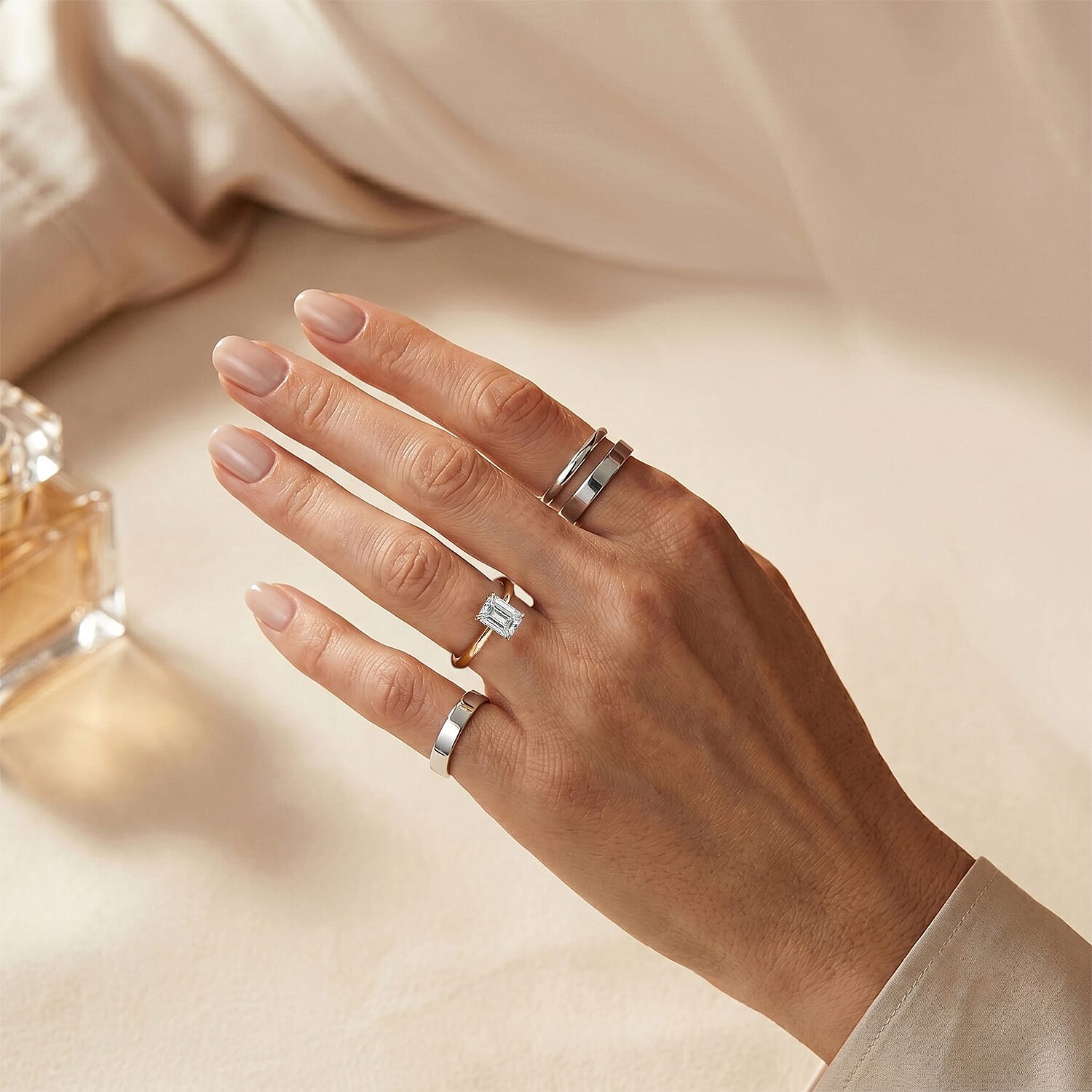 Luxuriant - 9K Yellow Gold SGL Certified Lab Grown Diamond (VS-E-F) Solitaire Ring 1.00 Ct.