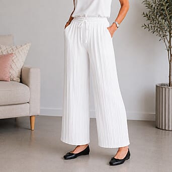 https://tjcuk.sirv.com/Products/86/3/8636797/Love-Italian-Style-Crinkle-Pleated-Trousers-With-27-Inch-Inseam-Size-1_8636797_1.jpg?w=342&h=342