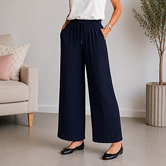 https://tjcuk.sirv.com/Products/86/3/8636800/Love-Italian-Style-Crinkle-Pleated-Trousers-With-27-Inch-Inseam-Size-1_8636800_1.jpg?w=342&h=342
