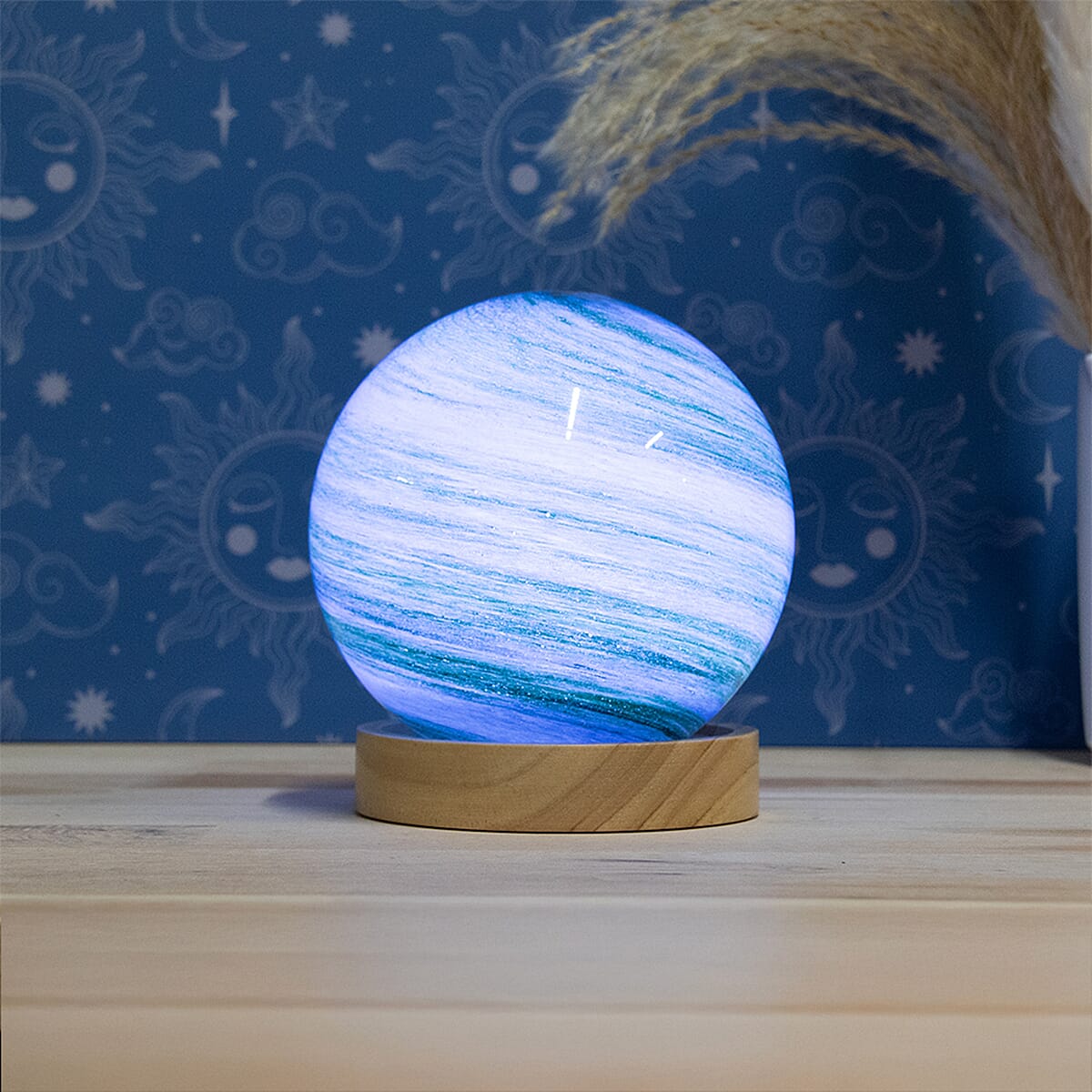 Cosmic Planet Lamp - Green