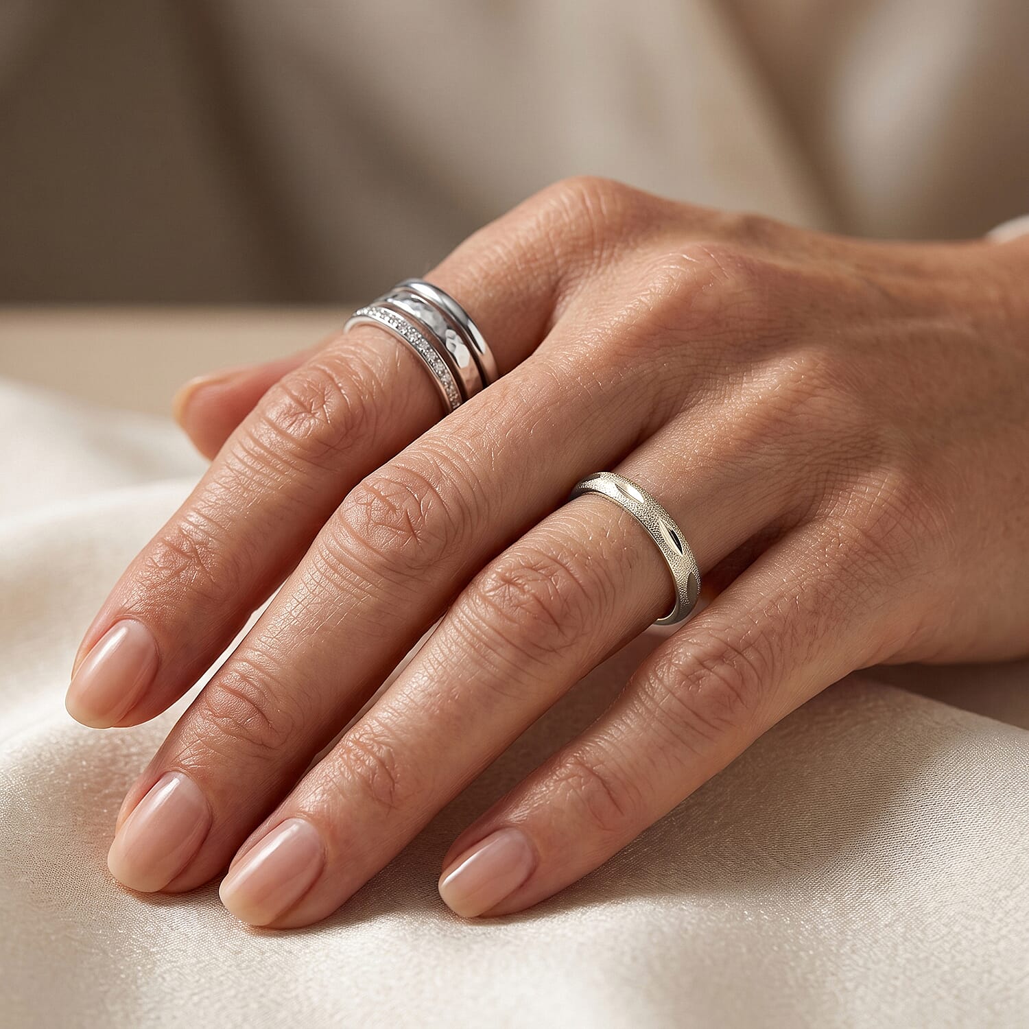 OTO- Sterling Silver Diamond Cut Band Ring