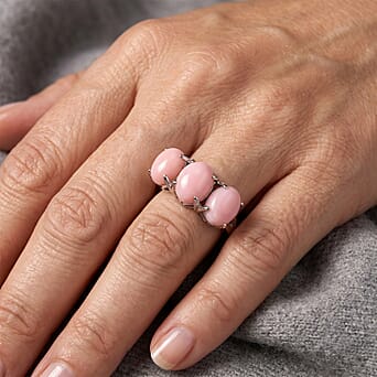 https://tjcuk.sirv.com/Products/86/5/8658174/D-Joy-Pink-Conch-Shell-Trilogy-Ring-in-Rhodium-Overlay-Sterling-Silver_8658174_1.jpg?w=342&h=342