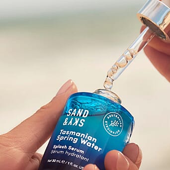 https://tjcuk.sirv.com/Products/86/6/8665079/Sand-Sky-Tasmanian-Spring-Water-Splash-Serum-30ml_8665079_1.jpg?w=342&h=342