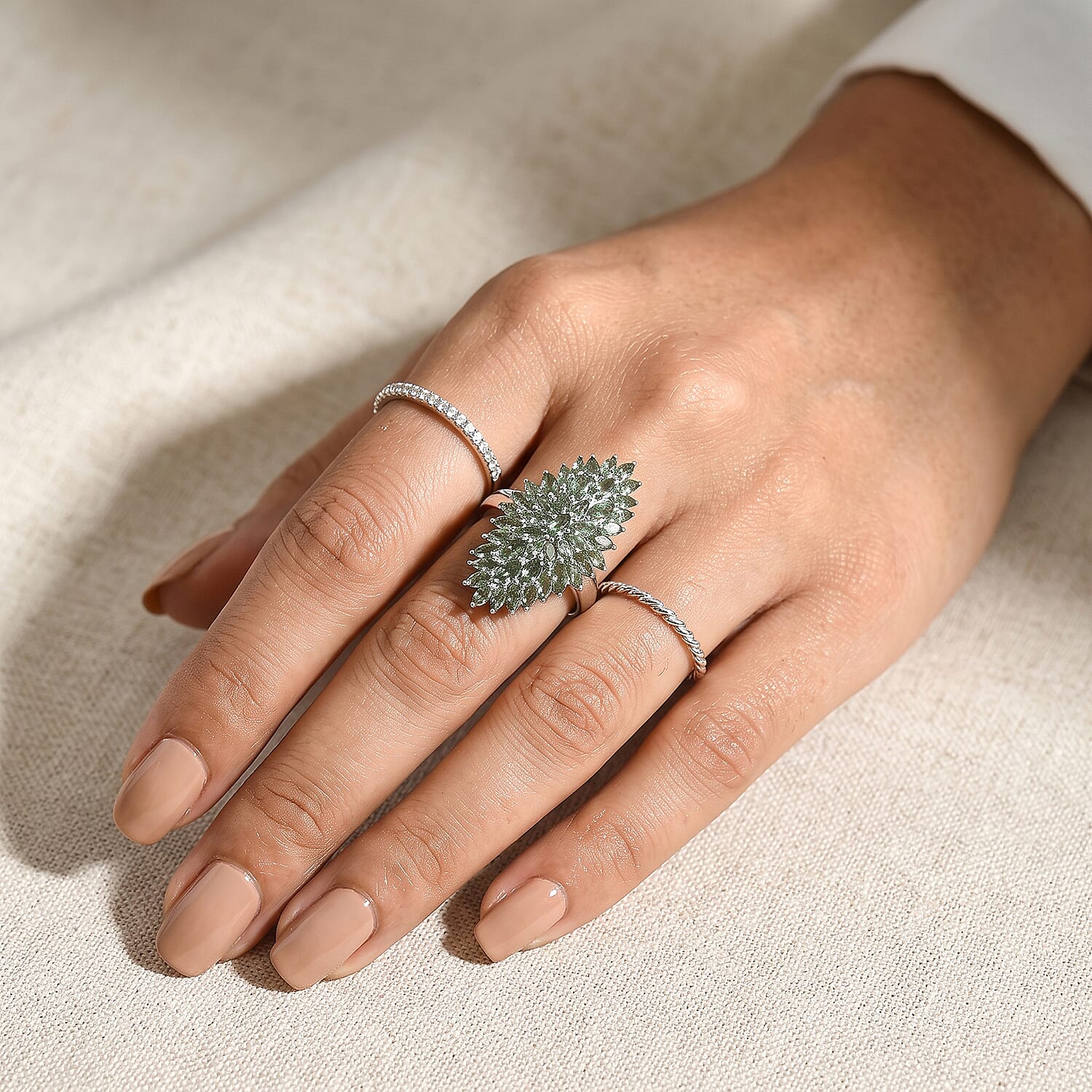 D'Joy - Natural Green Apatite Floral Statement Ring in Rhodium Overlay Sterling Silver 5.20 Ct.
