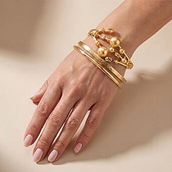 https://tjcuk.sirv.com/Products/86/7/8677134/Golden-Shell-Pearl-Crystal-Bangle-50-000-Ct_8677134_2.jpg?w=342&h=342