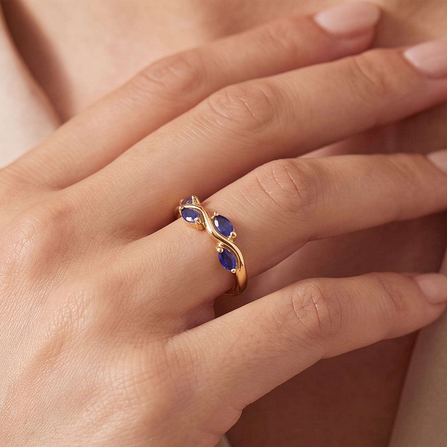 D'Joy - Garden Collection Gemstone Leaf Ring in Sterling Silver