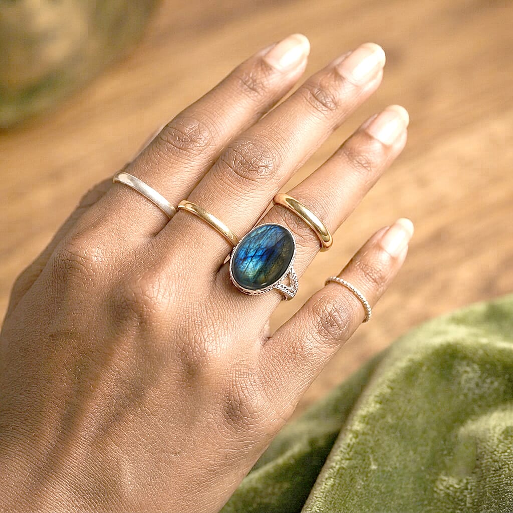 D'Joy - Labradorite Solitaire Ring in Platinum Overlay Sterling Silver  17.80 Ct.