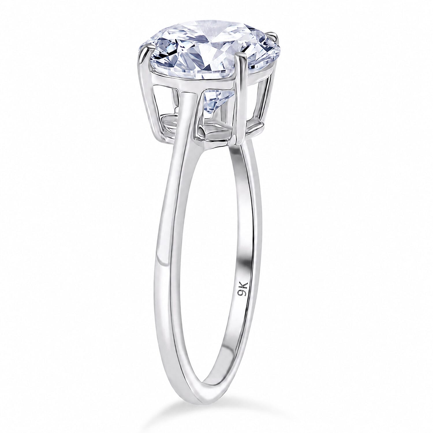 FIND OF THE MONTH - LUXURIANT 9K Gold 3 ct Lab Grown Diamond (VS/E-F) Solitaire Ring&nbsp;