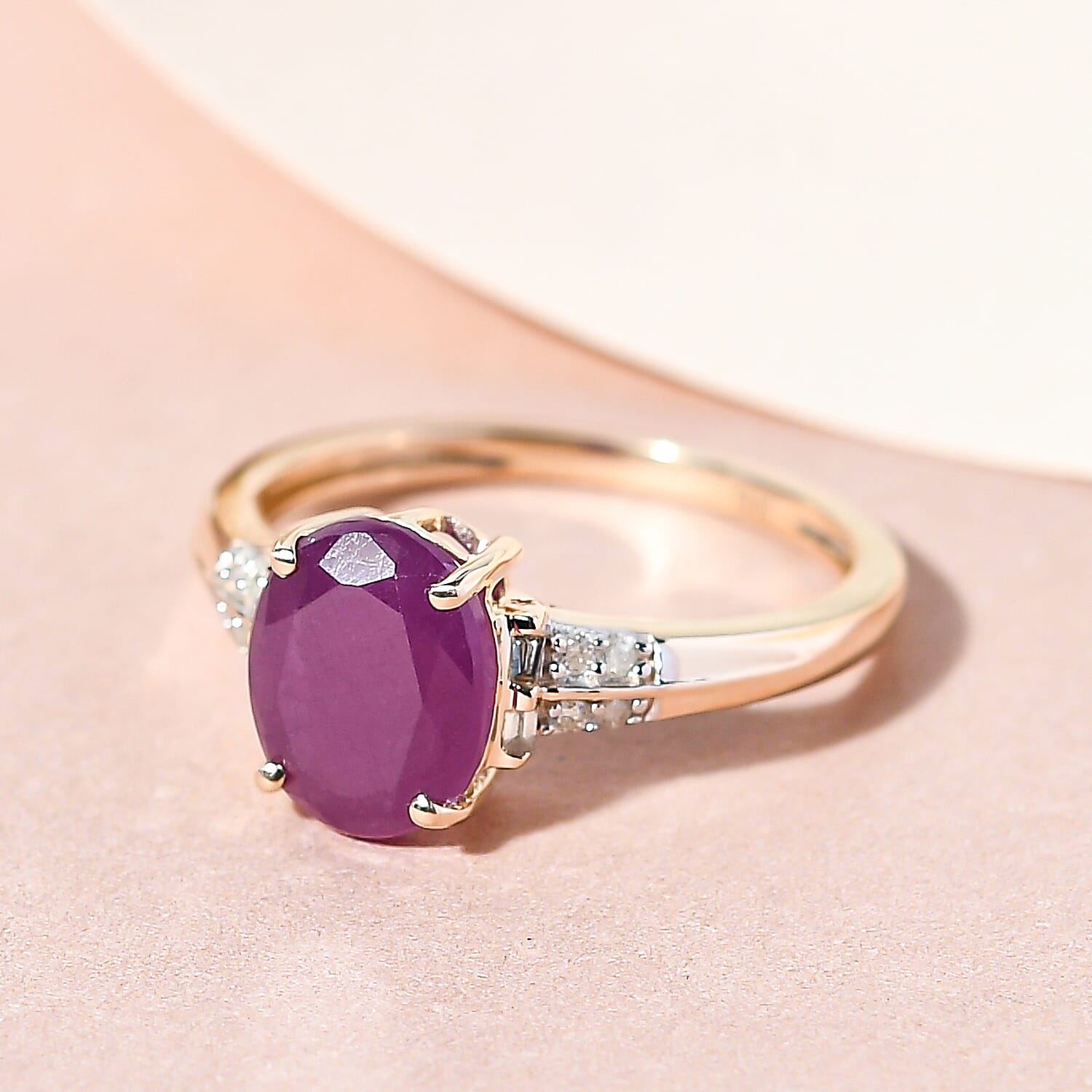 9K Yellow Gold Natural Moroccan Ruby and Diamond Ring 2.64 Ct.