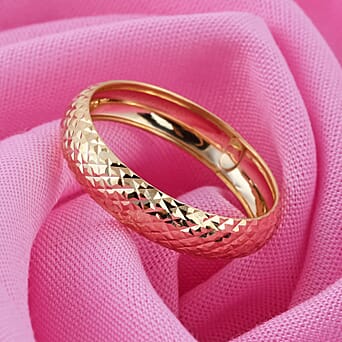 https://tjcuk.sirv.com/Products/87/2/8725271/Monster-Deal--9K-Yellow-Gold-Diamond-Cut-Band-Ring_8725271_1.jpg?w=342&h=342