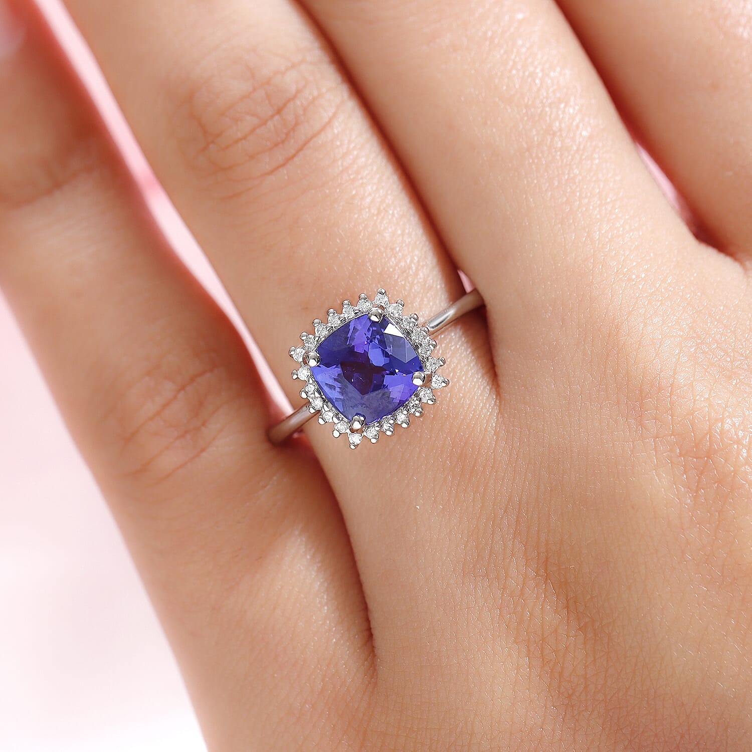 RHAPSODY 950 Platinum AAAA Tanzanite and Diamond (VS-E-F) Ring 2.17 Ct, Platinum Wt 5.15 Gms