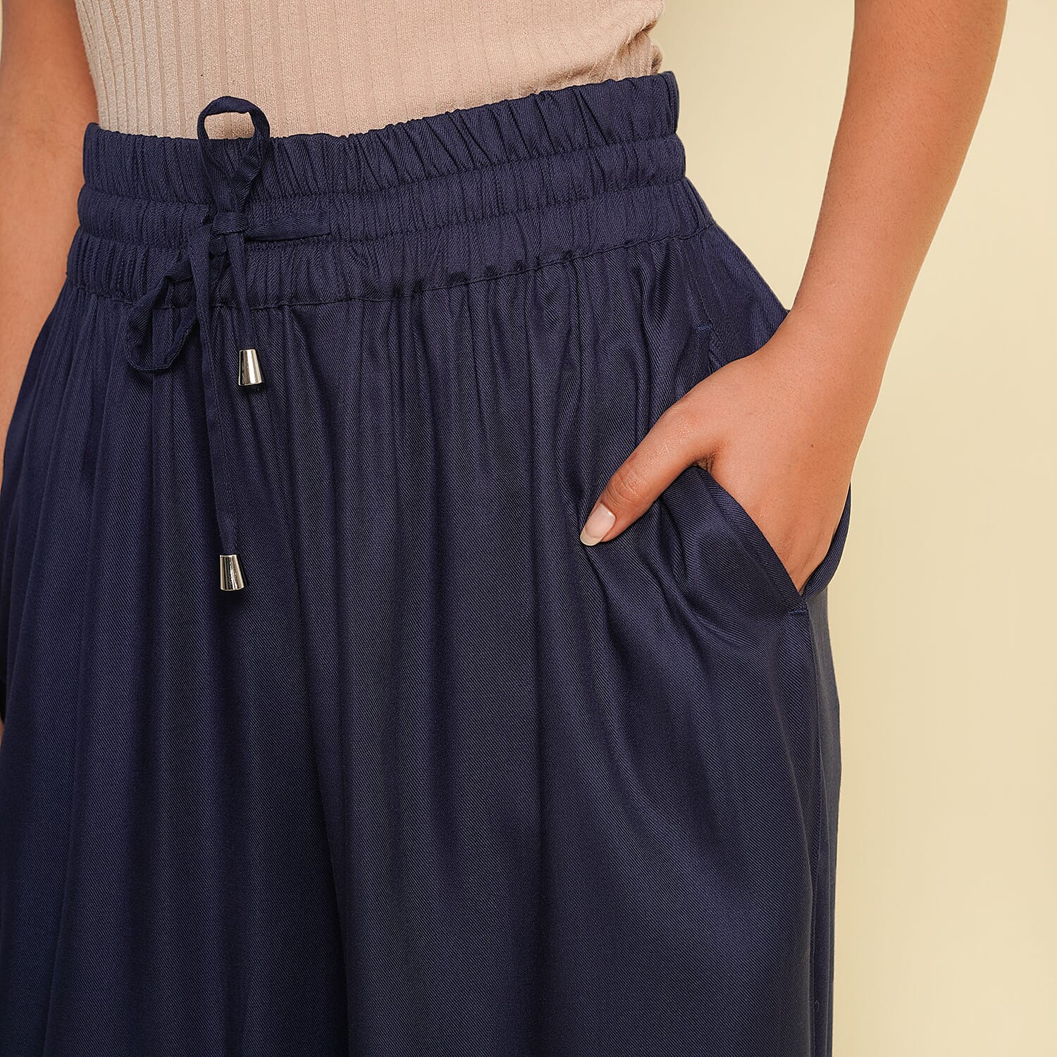 TAMSY Viscose Stripe Pattern Palazzo - Olive Green & Off White