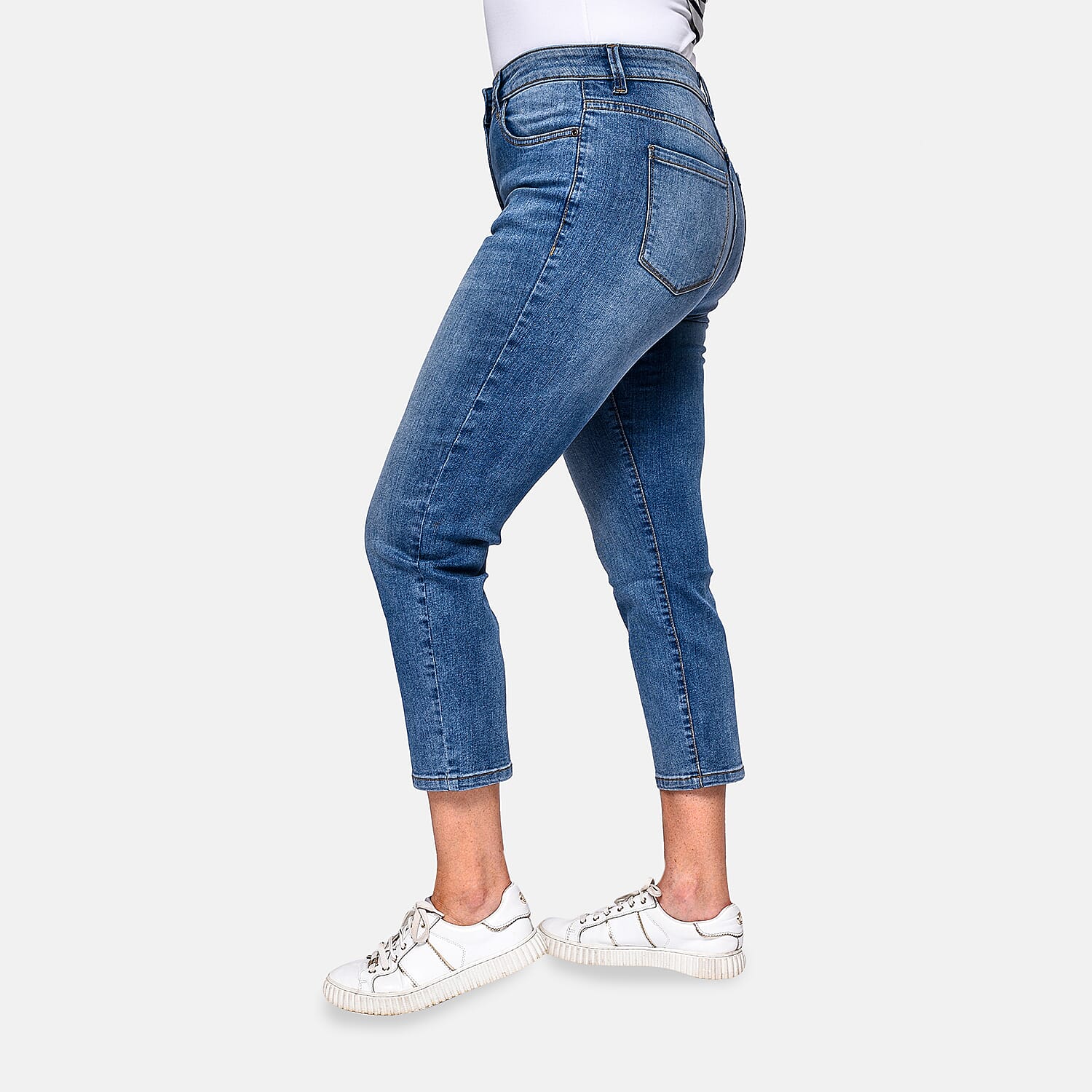 TAMSY - Angelina Relaxed Stretchable Jeans (Size 18) - Mid Blue