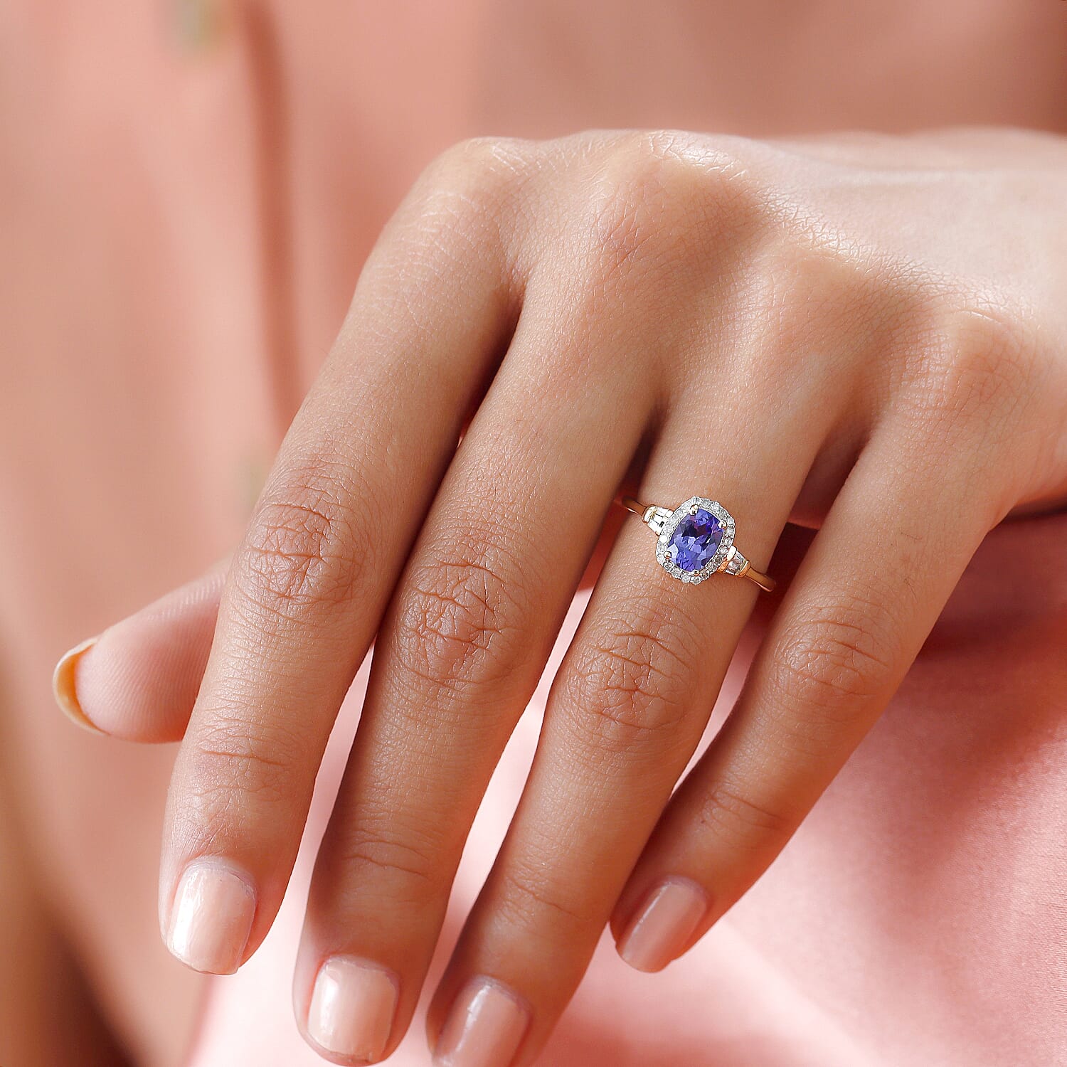 9K Yellow Gold AAA Tanzanite and Diamond Ring 1.15 Ct.