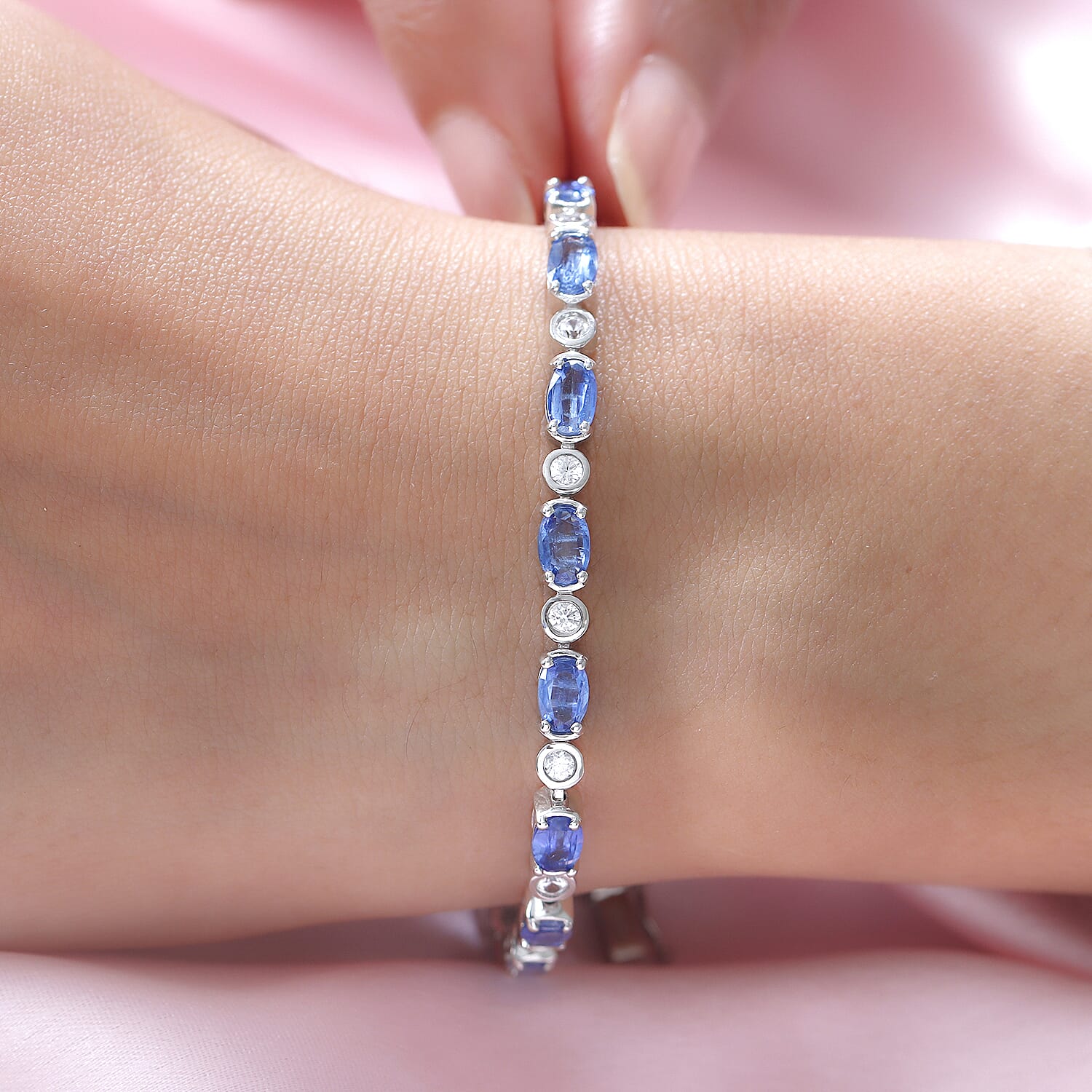 Kyanite and Natural Cambodian Zircon Bracelet (Size 7) in Sterling Silver 9.01 Ct, Silver Wt. 11.02 Gms