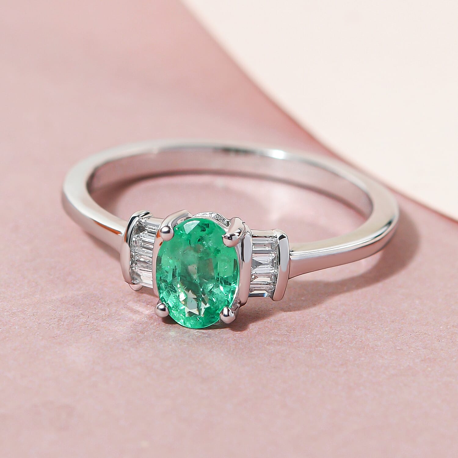 950 Platinum AAAA Ethiopian Emerald and Diamond (VS-E-F) Ring