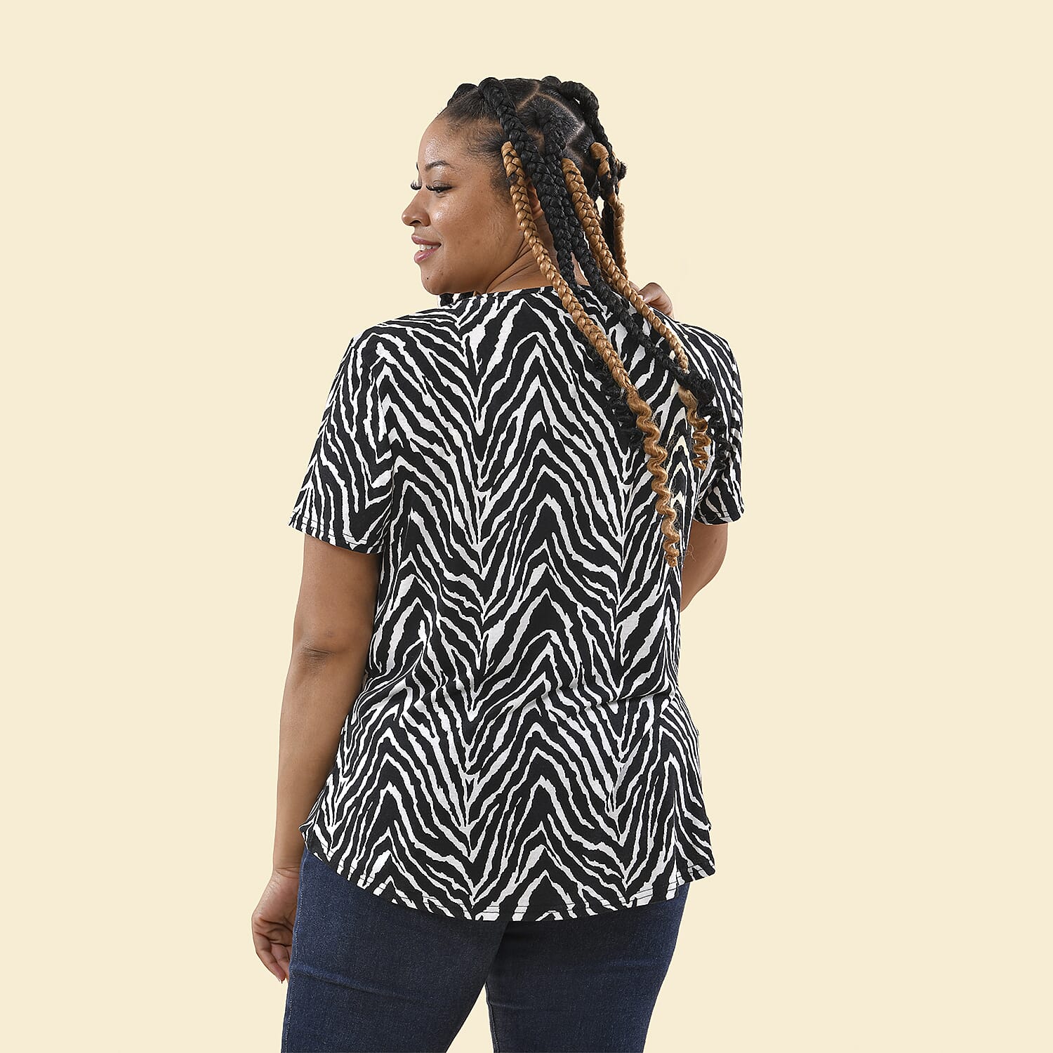 TAMSY Zebra Pattern T-Shirt (Size XXL,24-26) - Black & White