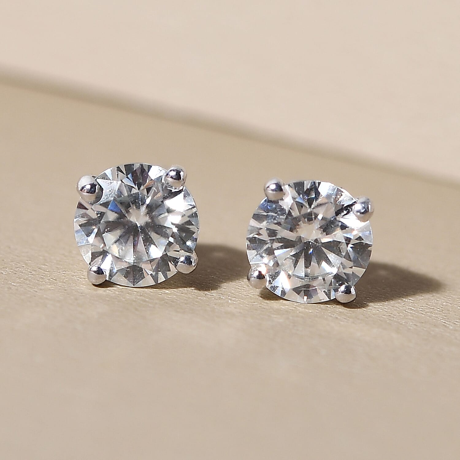 9K White Gold Moissanite Stud Earrings (With Push Back)