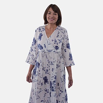 https://tjcuk.sirv.com/Products/88/5/8857905/Tamsy-100-Cotton-Tiered-Floral-Maxi-Dress-(Size-S8-10)-Blue_8857905_2.jpg?w=342&h=342
