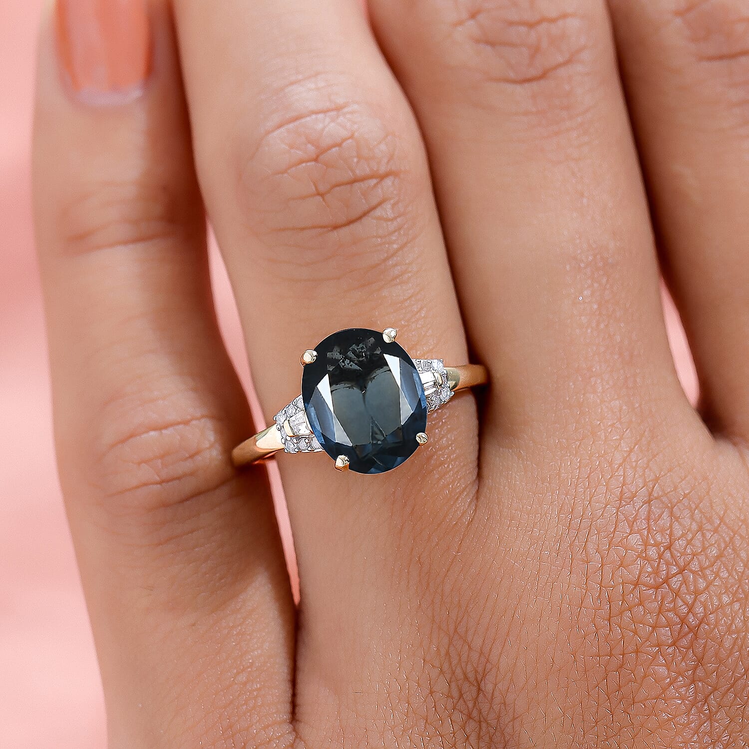 9K Yellow Gold Indigo Kyanite and Diamond Ring 4.39 Ct.