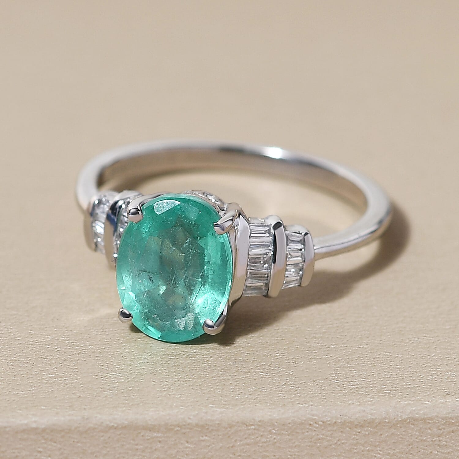 RHAPSODY 950 Platinum AAAA Ethiopian Emerald 1.70 Ct. and Diamond (VS-E-F) Ring 1.83 Ct.