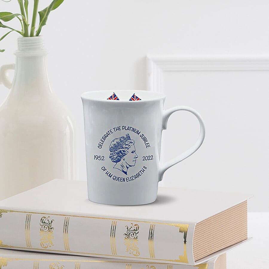 Staffordshire Fine Bone China Collectable Platinum Jubilee Celebration Mug