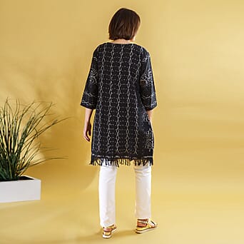https://tjcuk.sirv.com/Products/88/8/8883447/Bali-Collection-100-Cotton-Casual-Kimono-One-Size-Black-and-White_8883447_1.jpg?w=342&h=342