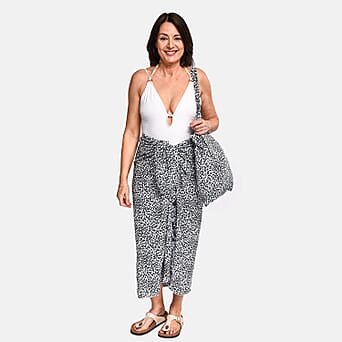 https://tjcuk.sirv.com/Products/88/9/8893028/2-Piece-Set-TAMSY-100-Viscose-Leopard-Pattern-Sarong-(Size-162x110-Cm)_8893028.jpg?w=342&h=342