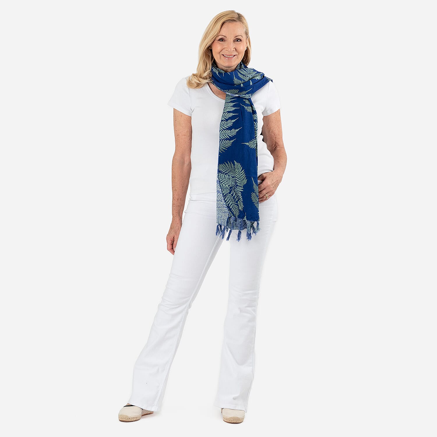 100% Viscose Leaf Pattern Scarf (Size 175x115 Cm) and Bag - Blue
