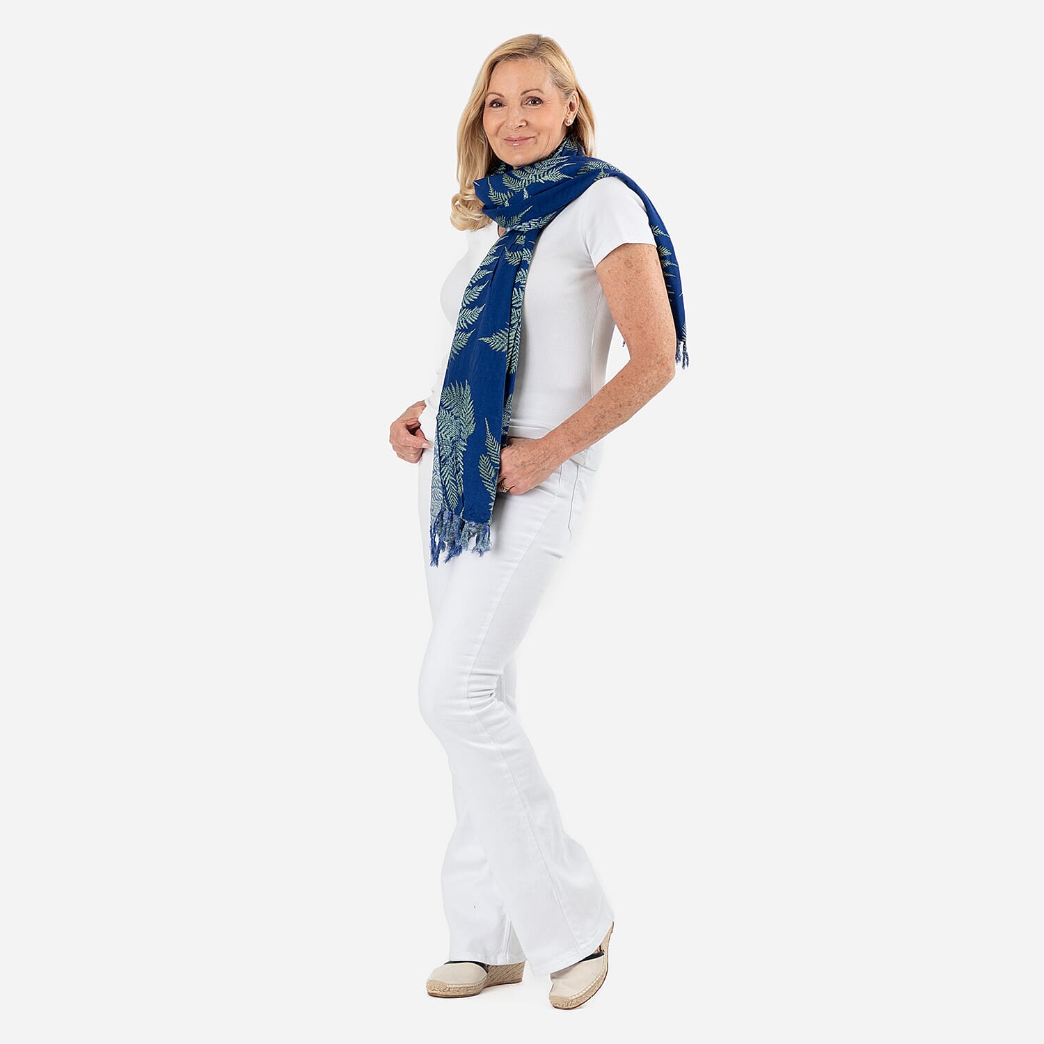 100% Viscose Leaf Pattern Scarf (Size 175x115 Cm) and Bag - Blue