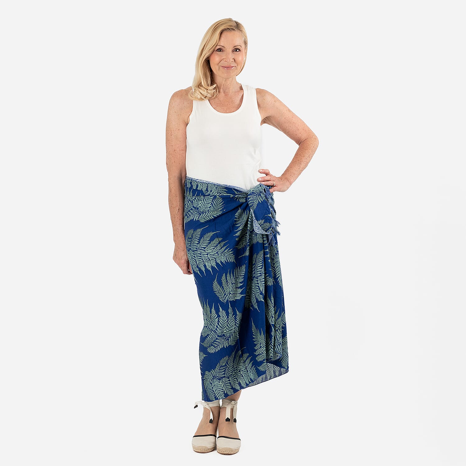 100% Viscose Leaf Pattern Scarf (Size 175x115 Cm) and Bag - Blue