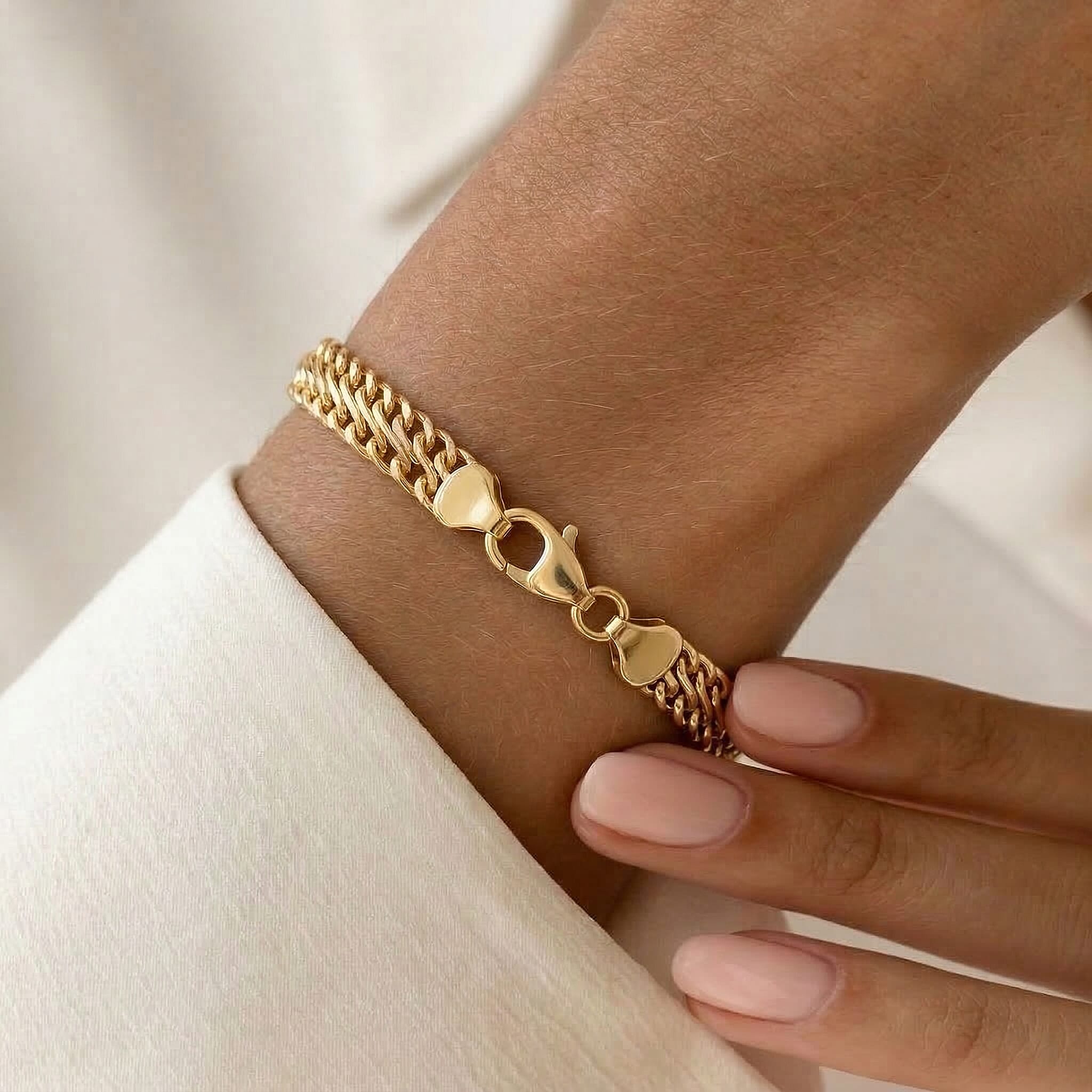 9K Yellow Gold Hollow Woven Curb Bracelet 7.5 Inch