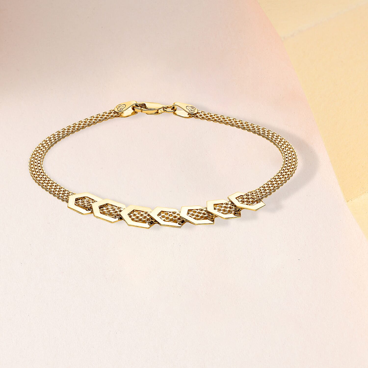 9K Yellow Gold 7.5mm 7 Lucky Hexagon Bismark Bracelet 7.5 Inch